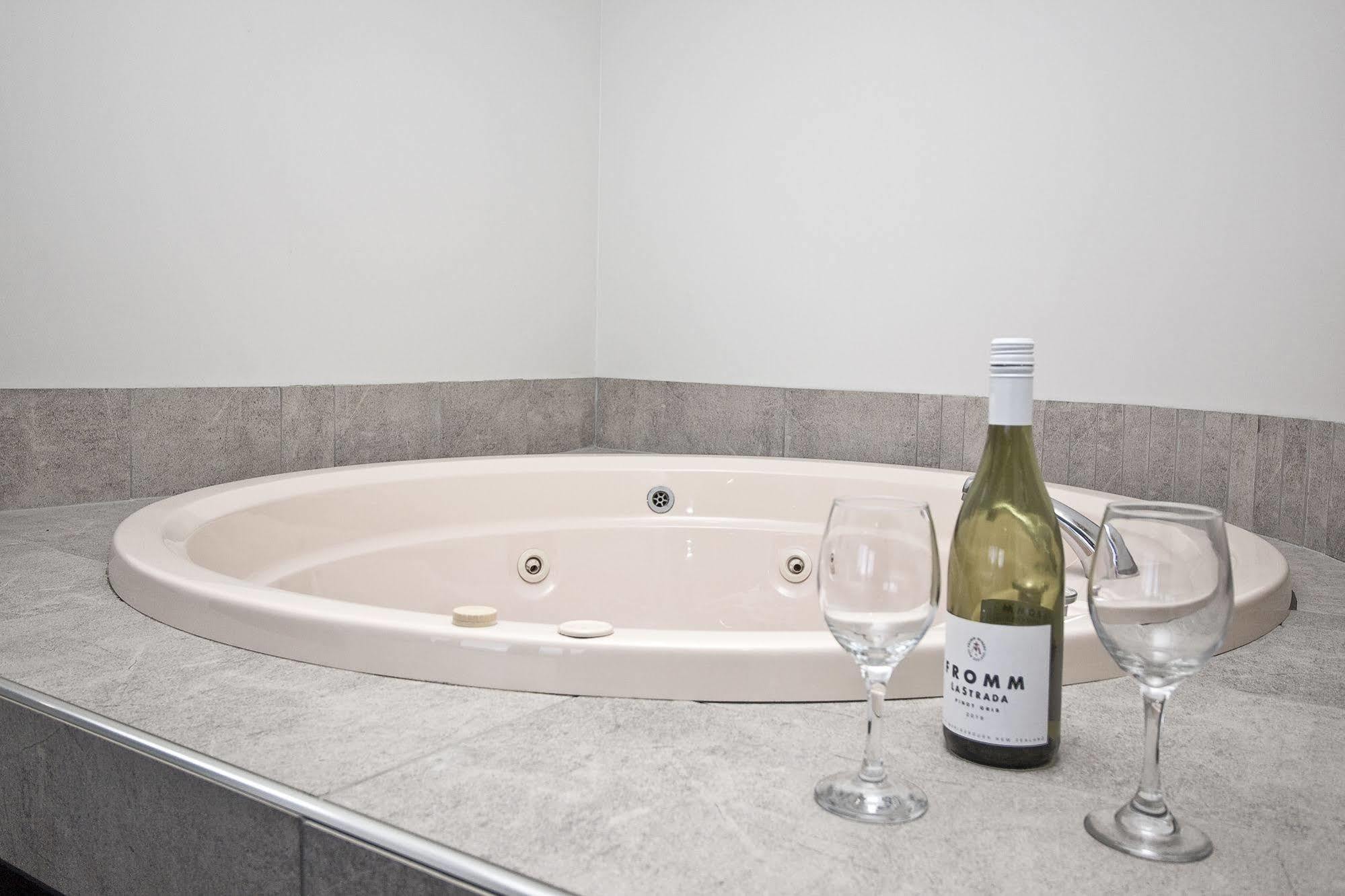 Clearwater Motor Lodge Taupo Dış mekan fotoğraf